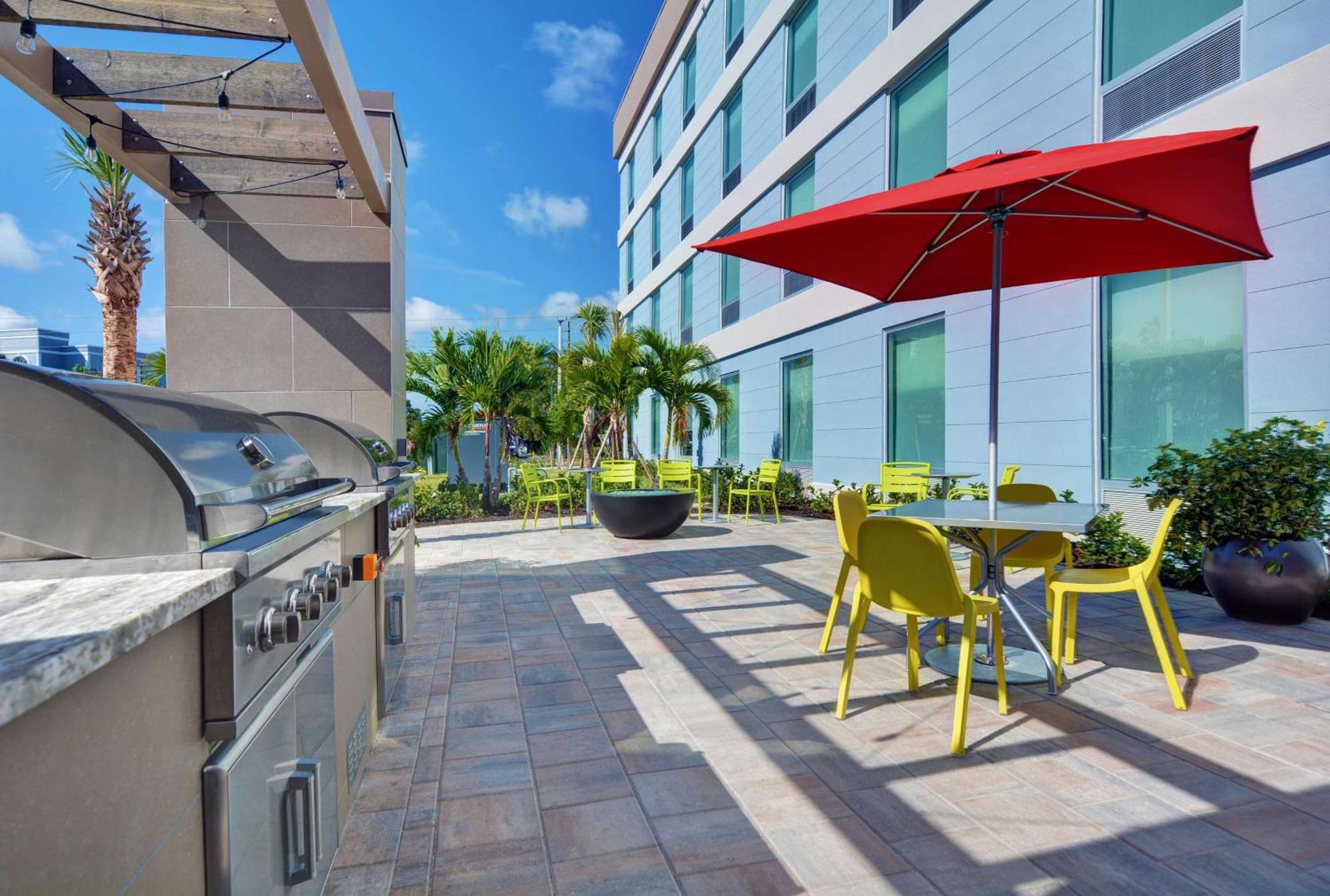 Home2 Suites By Hilton Fort Myers Colonial Blvd Esterno foto